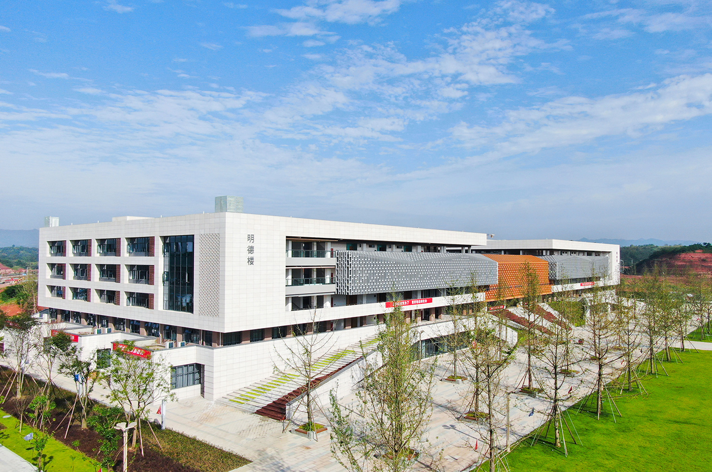 民办大学真的是野鸡大学吗,民办大学是野鸡大学么