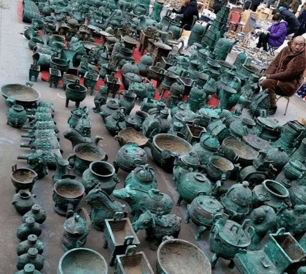 河南老汉带领全村制假致富,制假小作坊年赚百万