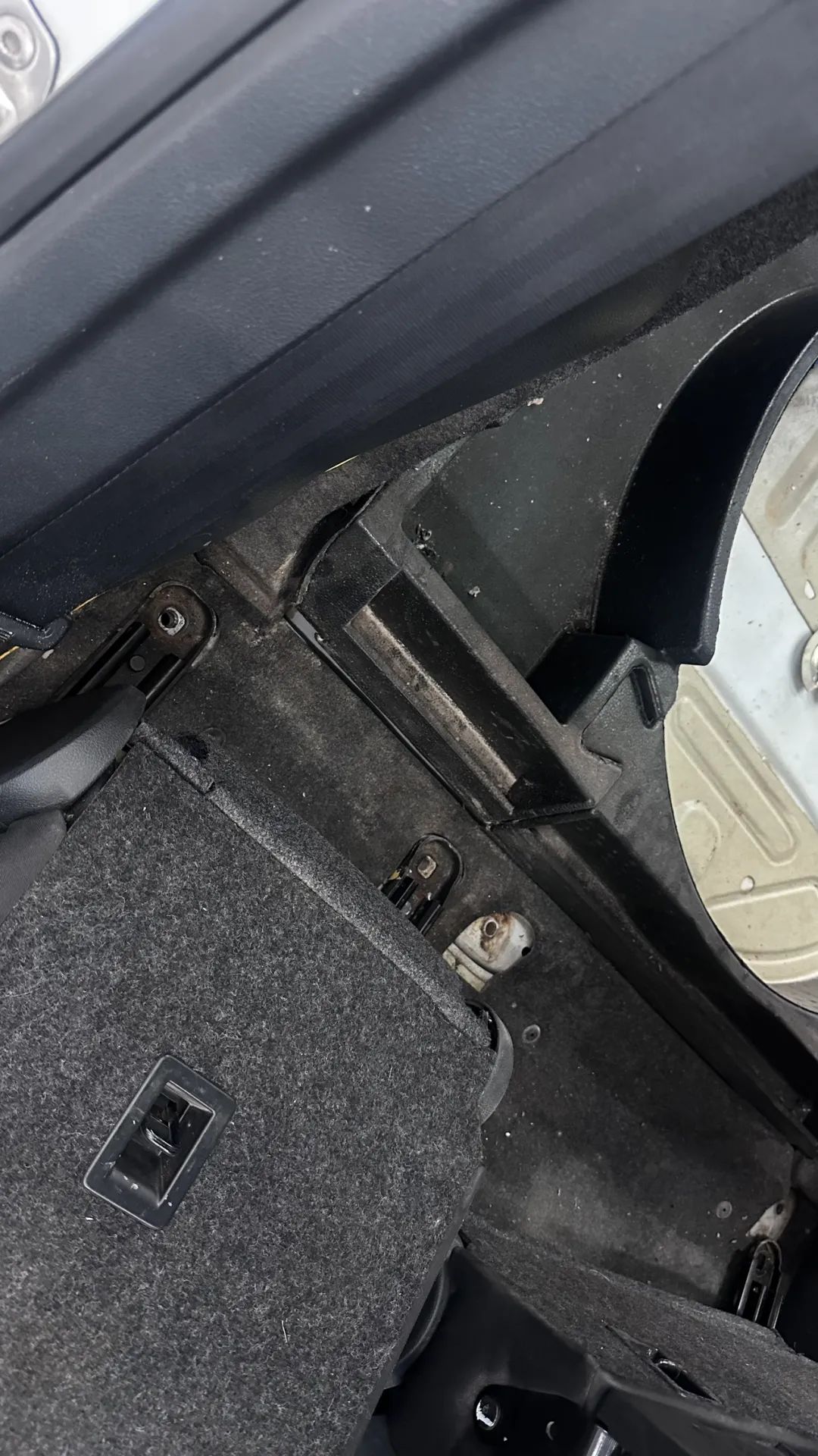 12年大众途观二手车翻新,大众途观外观塑料件翻新