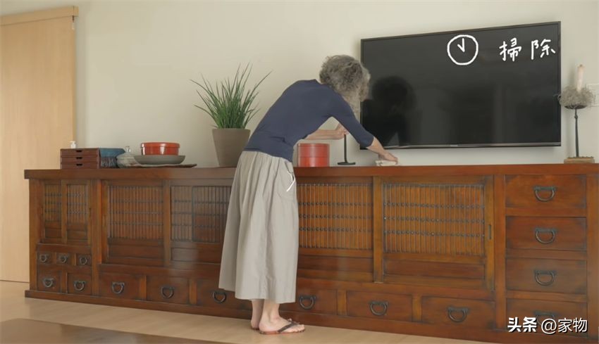 日本家庭主妇一天做多少小时家务,日本家庭主妇凌晨5点做家务