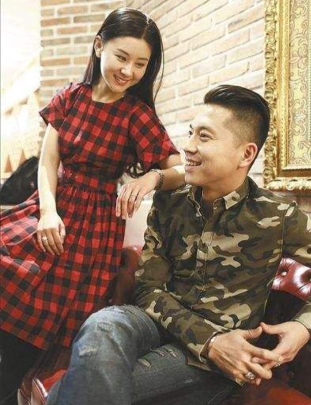 李小萌王雷国家几级演员,王雷李小萌升级爸妈