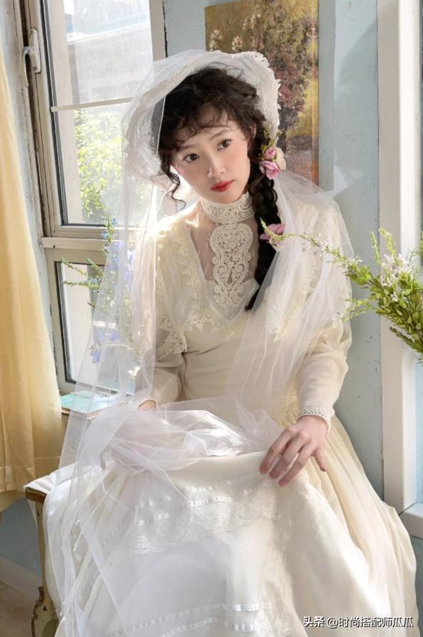 戴着帽子好时髦,戴什么帽子显脸小又减龄