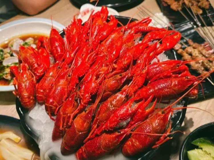 虹口龙之梦小龙虾,小龙虾实体店推荐最新