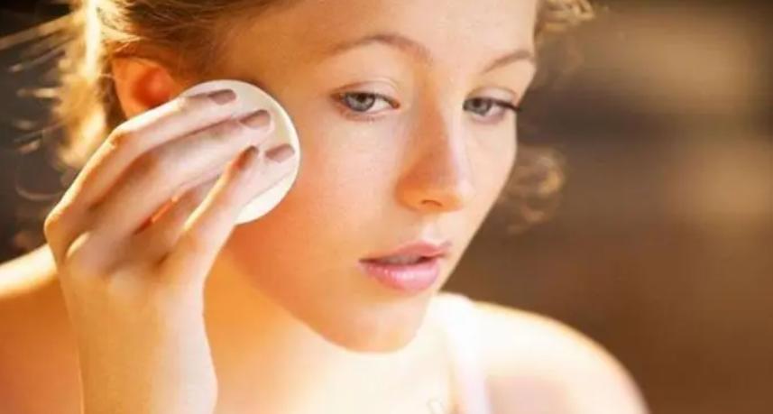 热门彩妆cpb护肤品测评,cpb妆前乳和玫珂菲