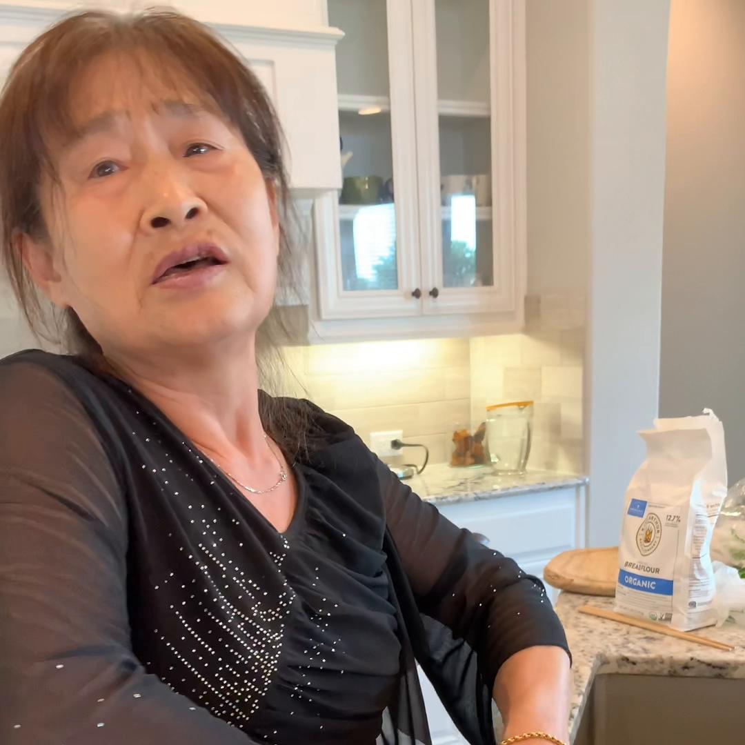 今天打卡513天，早晨柠檬水姜黄生姜生蜂蜜，这次这桶味...