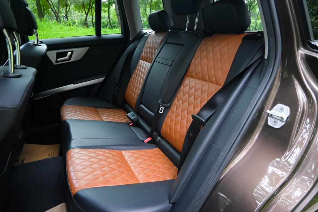 奔驰glc300动感型7座二手,二手奔驰glk300为什么便宜