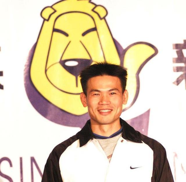 因不满裁判判罚被罚去对手球场,cba篮球争议判罚大合集