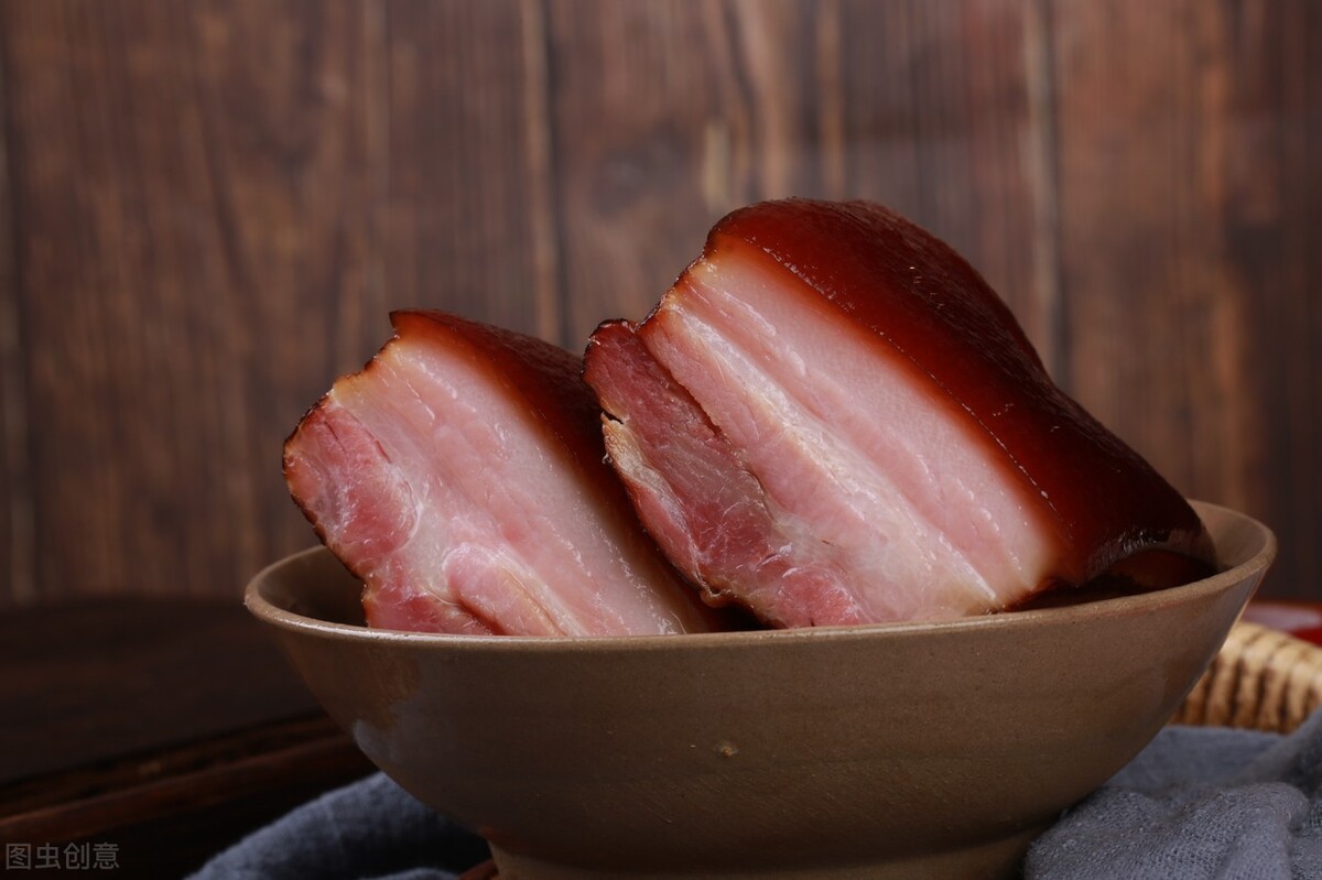 腌腊肉一斤肉放多少盐最合适,腊肉腌制方法10斤肉放多少盐最佳