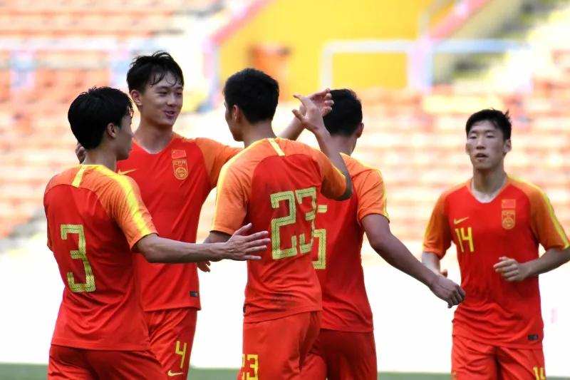 中国足球降薪最新标准,中国足球降薪球员反应