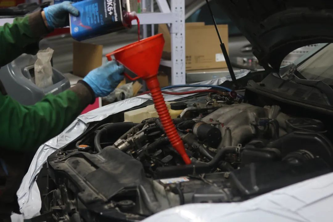 翻新一台天籁后需要多少钱,06日产老天籁全车翻新