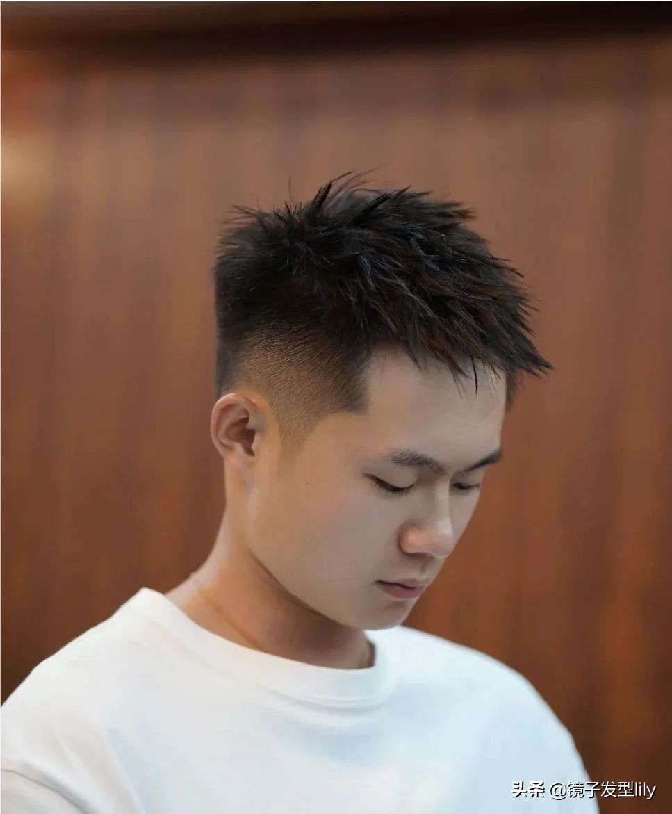 2021最洋气超短发男士,男士发型2022流行发型超短