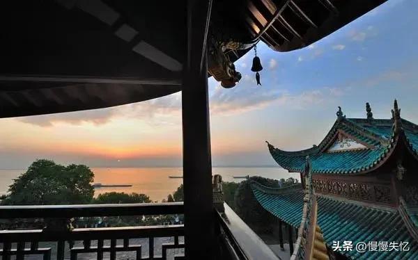 李白的送友人五言律诗,李白艺术水平最高的十首诗词