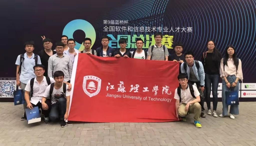 写论文学生提交考核资料上交什么,大学期末考试短篇论文怎样写