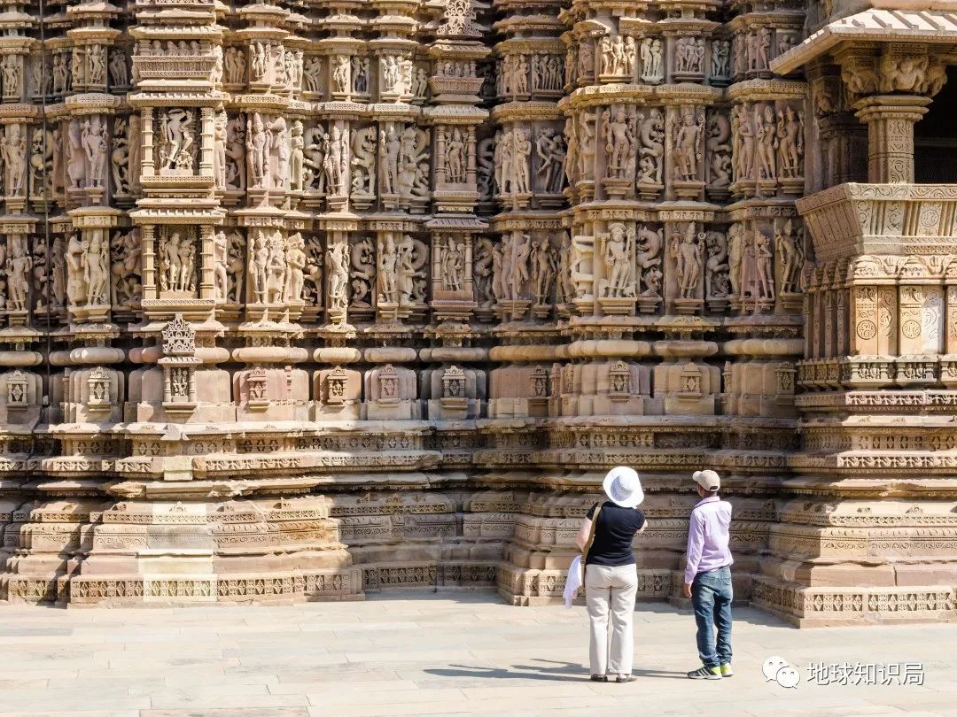 印度的宗教迷信有多严重,印度的迷惑行为