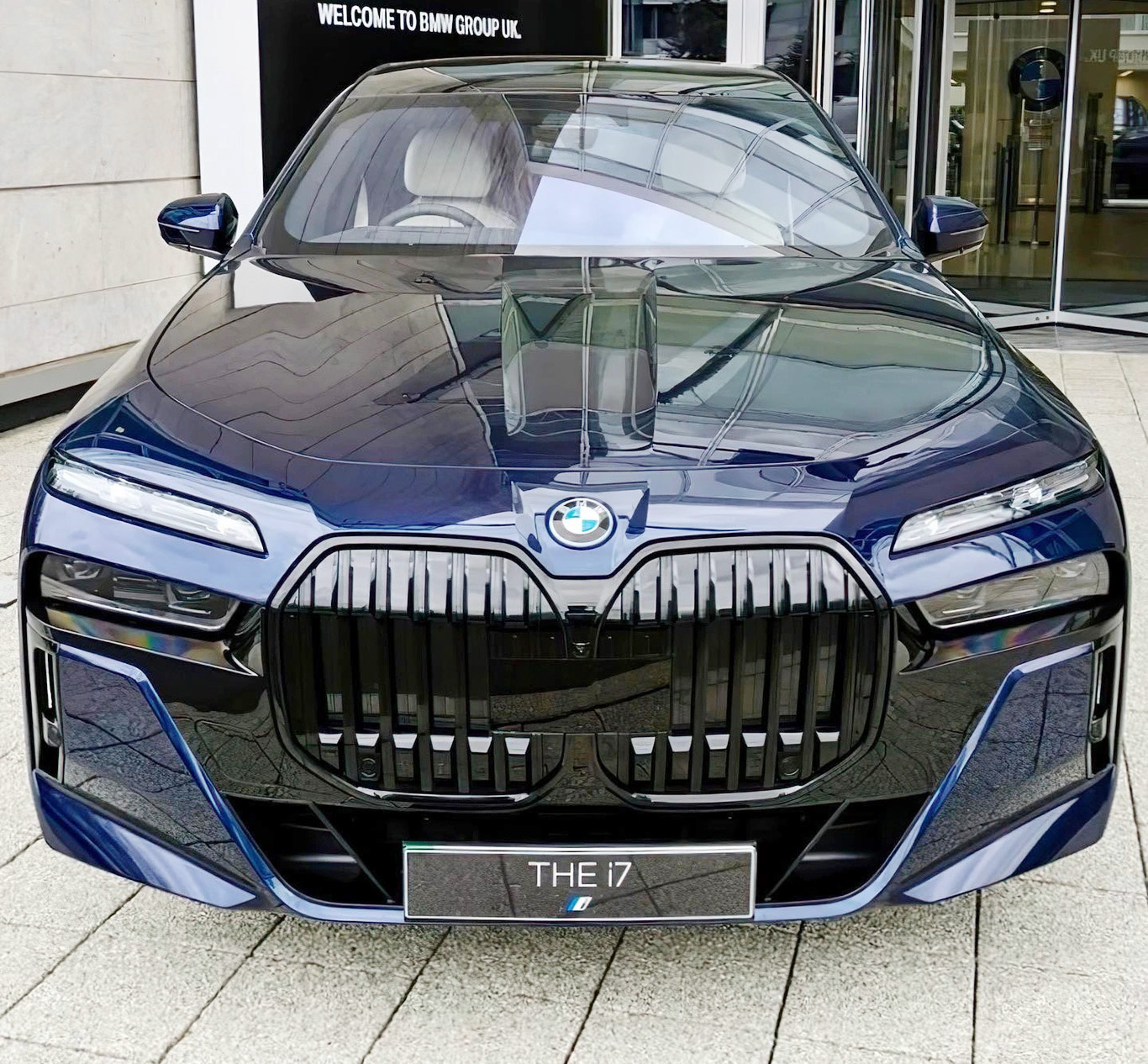 宝马全新7系外观颜色,新款宝马7系外观