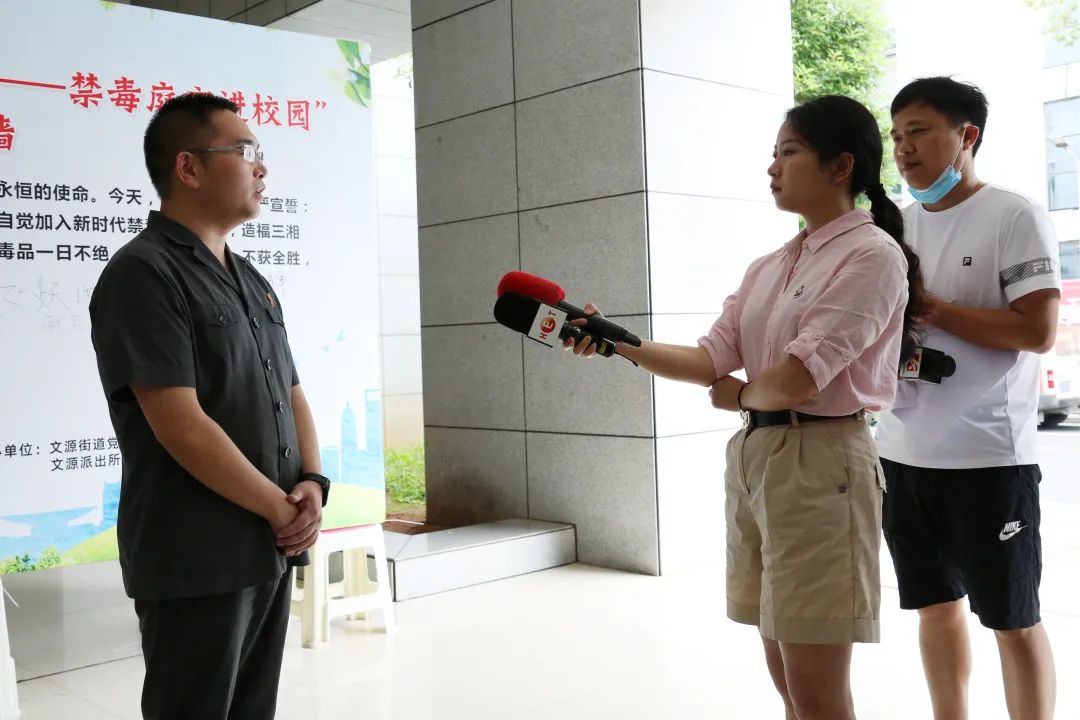 一男子因贩卖毒品被判刑,交友不慎贩卖毒品