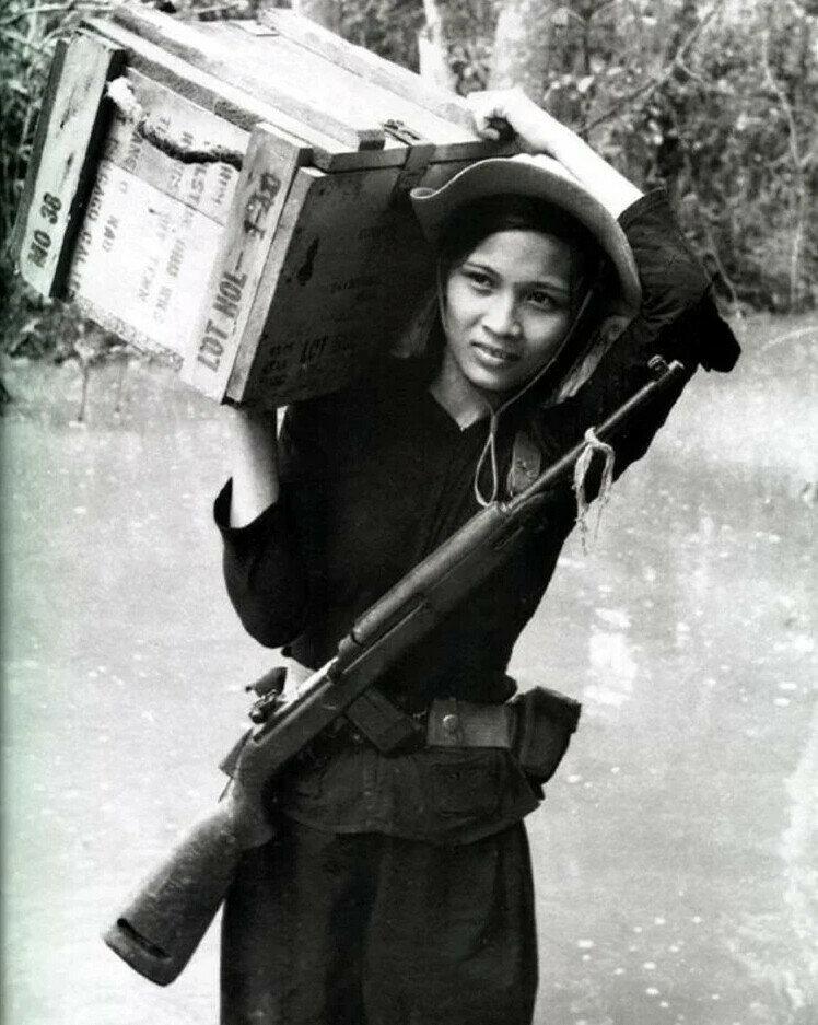 越战10年女兵的全部照片,越战越南女兵真实照片