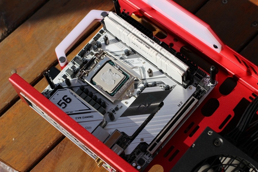 钢铁侠定制电脑,钢铁侠游戏主机