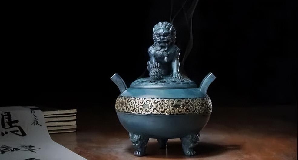 室内香炉如何摆放有什么禁忌,供果和香炉摆放位置