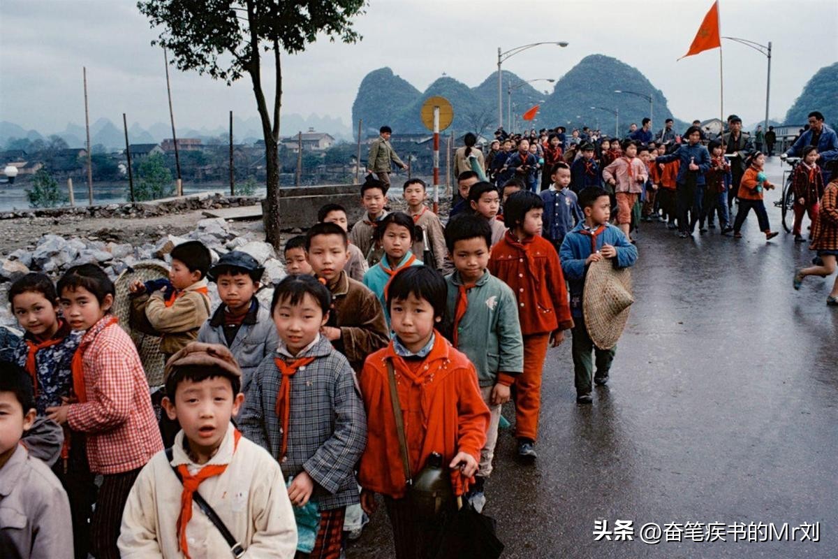 告别了“梓涵”时代，新一批“奇葩”名字来了!老师表示我想静静