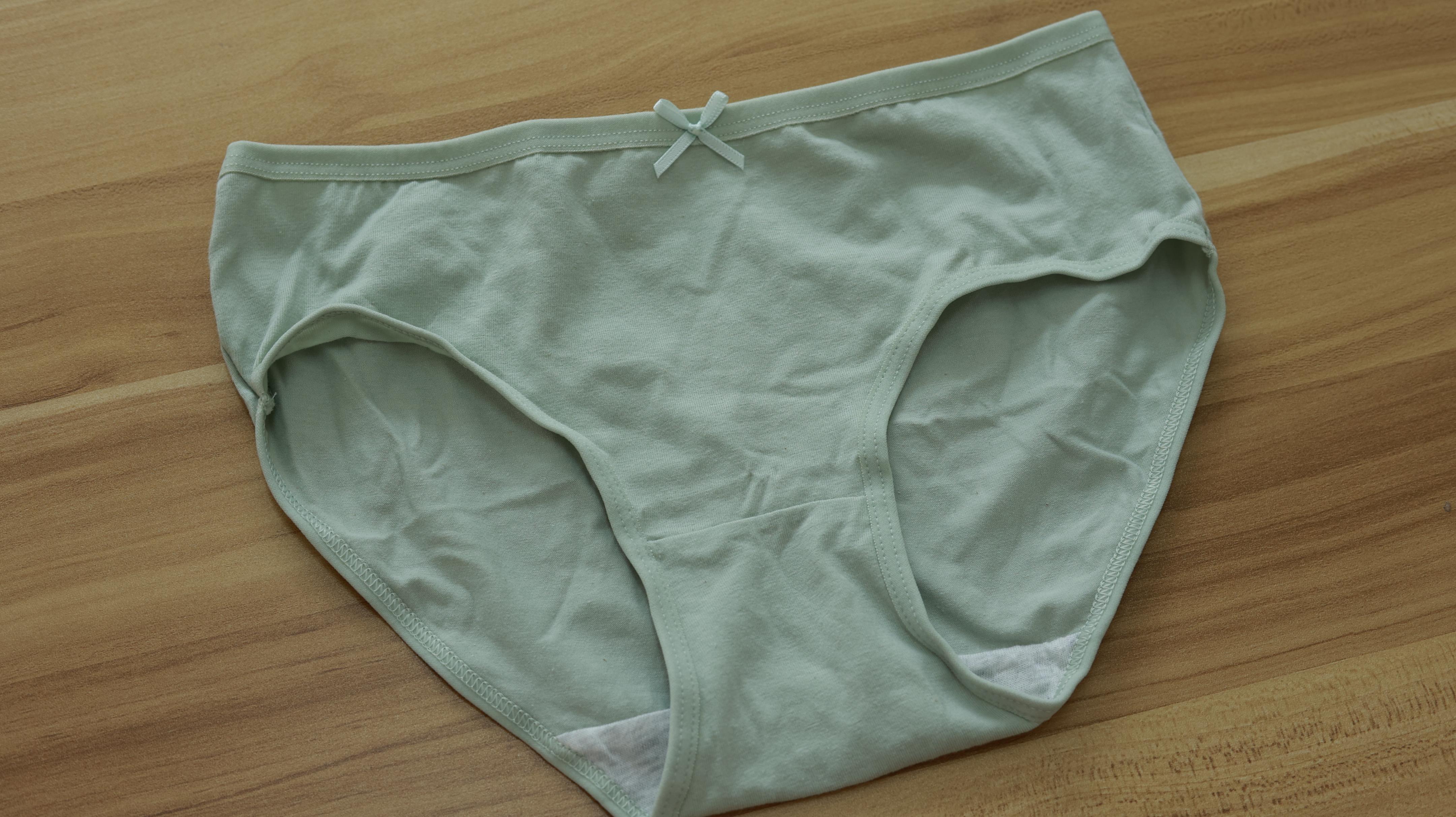 外阴鳞状上皮细胞增生怎么引起的,外阴鳞状上皮细胞增生有什么治疗