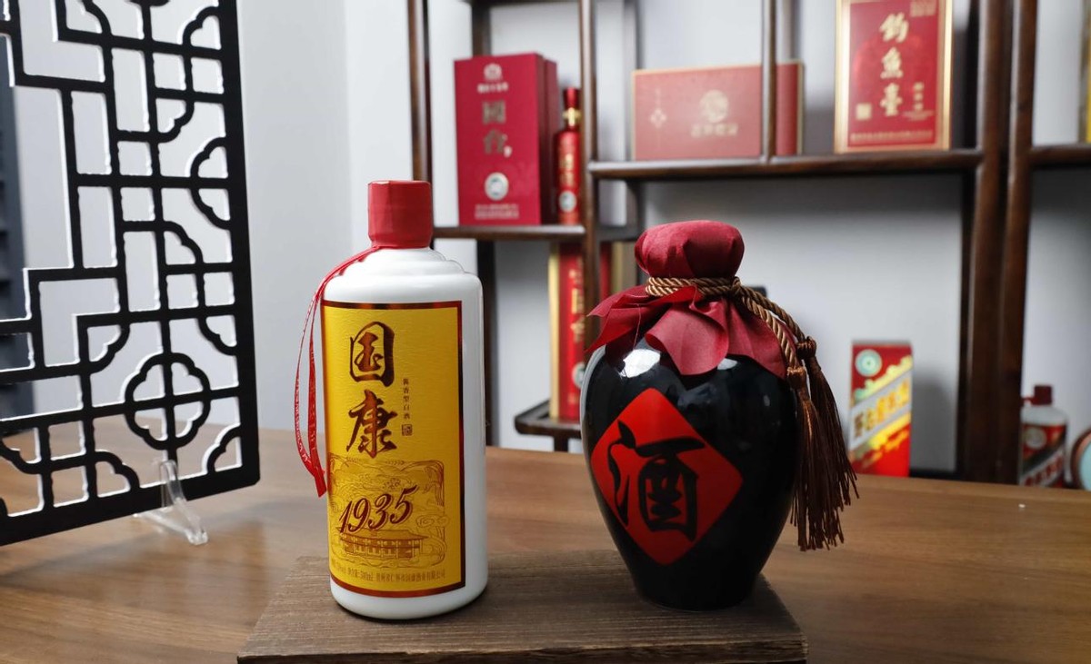 澡堂挂“酒后禁止洗浴”是何意？行家说出3个原由，让人醍醐灌顶