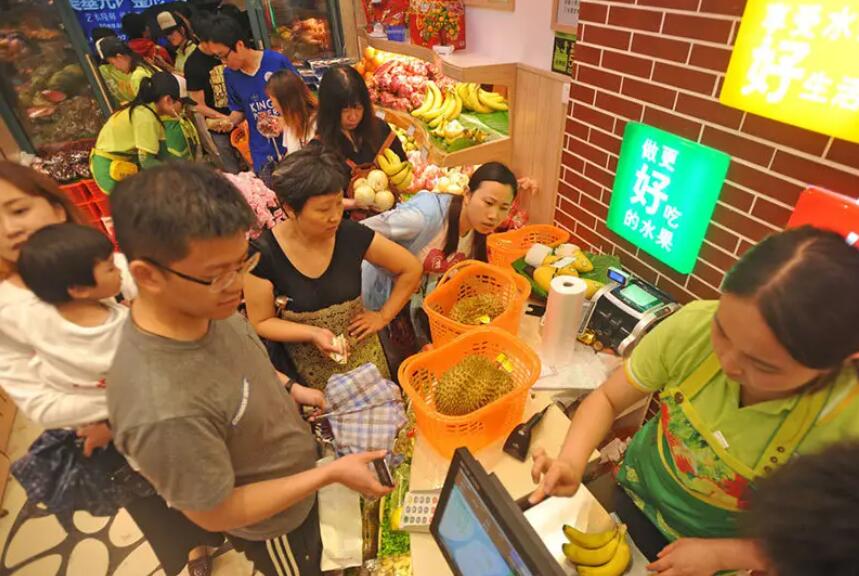 小伙开水果店三个月赚20万,80后保安开水果店一年狂赚100万