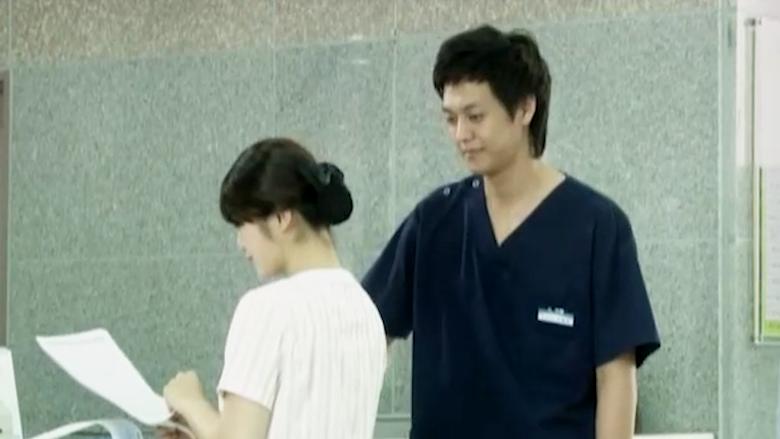 韩国限制R级大片，将成年人之间的不堪演绝了，满屏荷尔蒙的味道