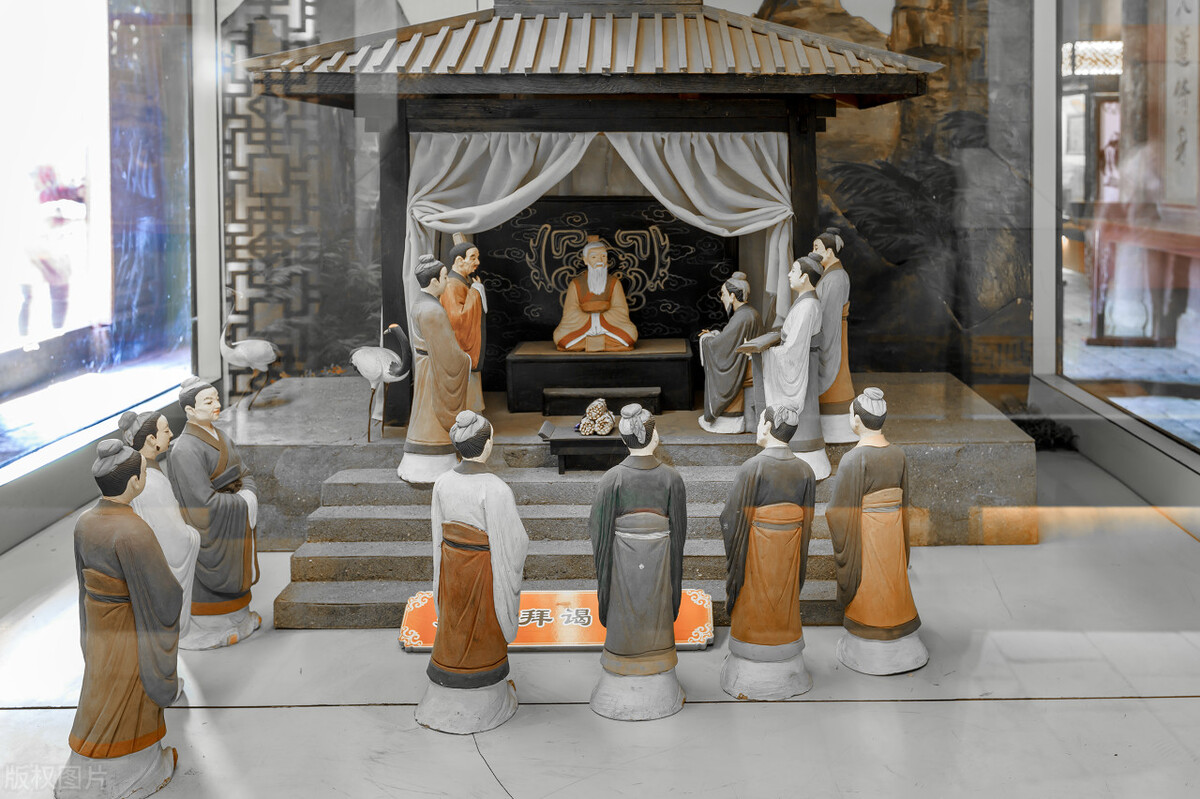 孔子为何被称为万世师表,万世师表孔子读后感小学