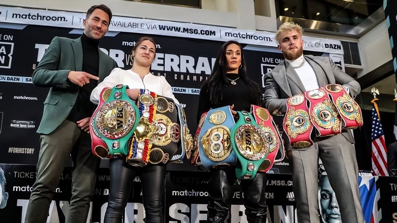 拳击黑哨事件女子,帕奎奥女子格斗比赛