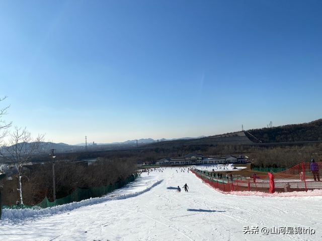 国内最值得去的六大滑雪场推荐,国内必去十大滑雪场滑雪场地