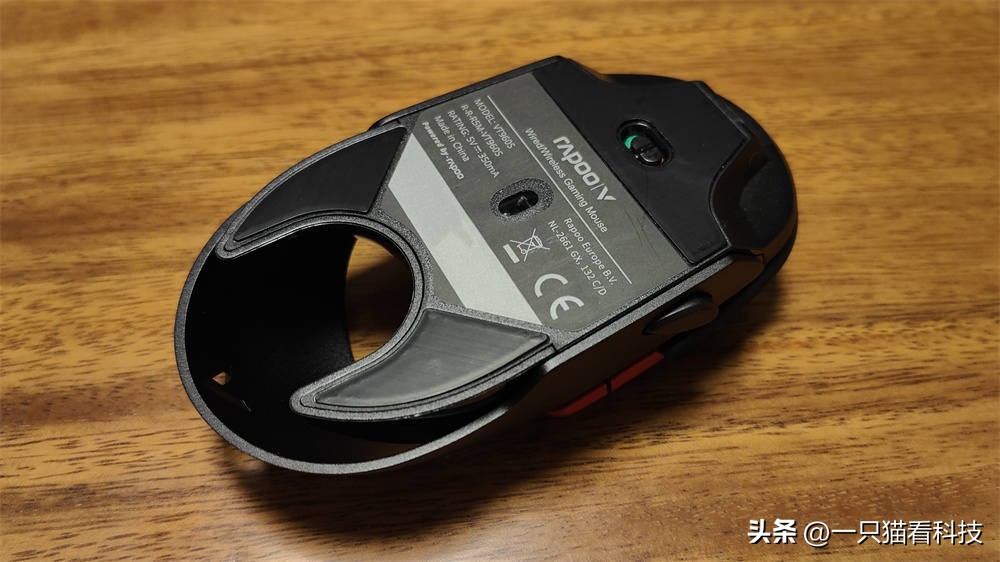 高颜值电竞鼠标雷柏vt960极速开箱,雷柏vt950无线游戏鼠标评测真香