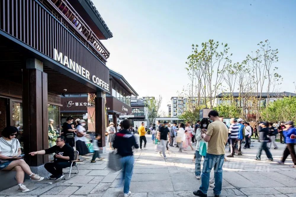 CRR百图斩｜公园里的新天地：上海蟠龙天地