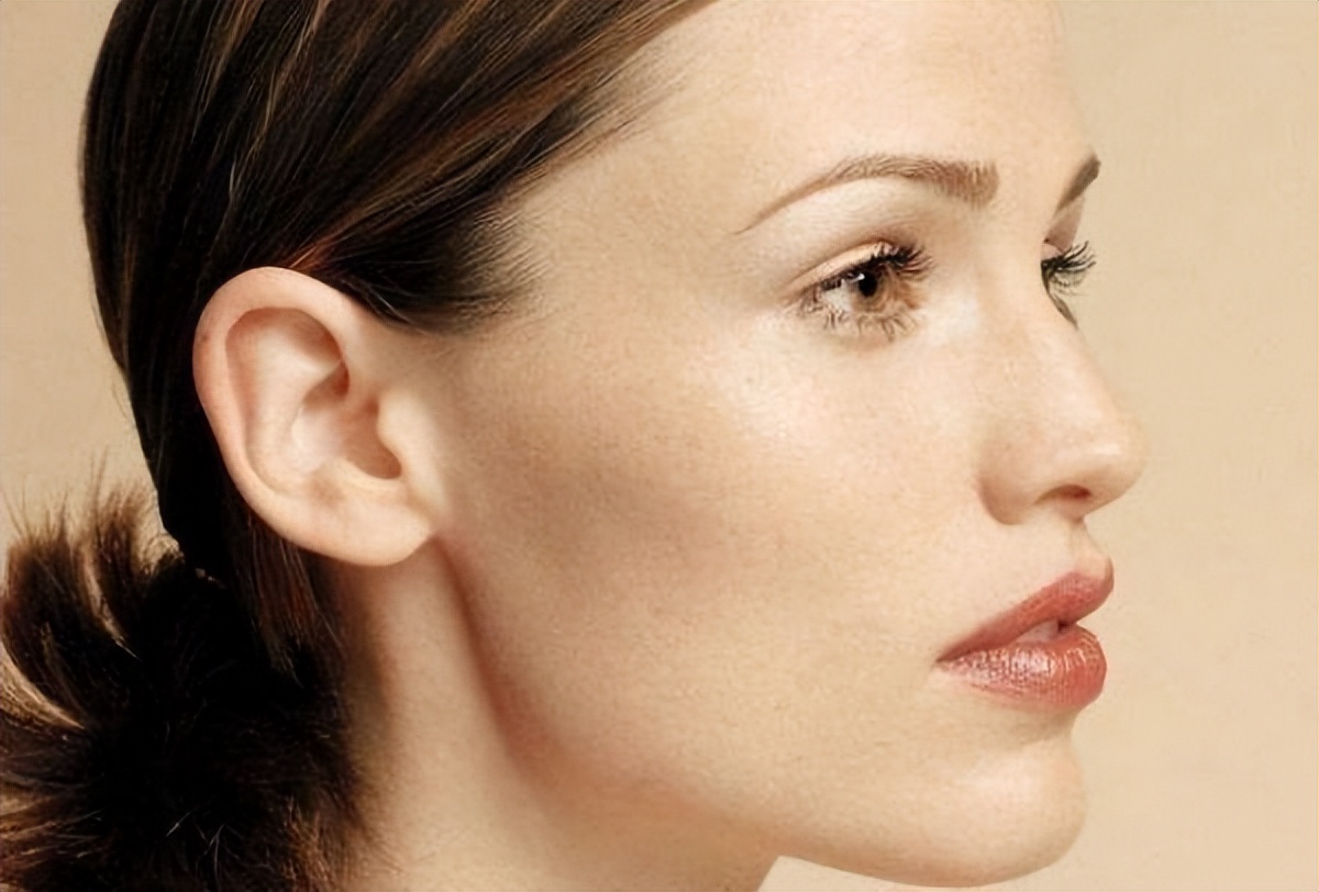 咬肌大反复打瘦脸针还是一直大,打瘦脸针第三天咬肌仍然有力