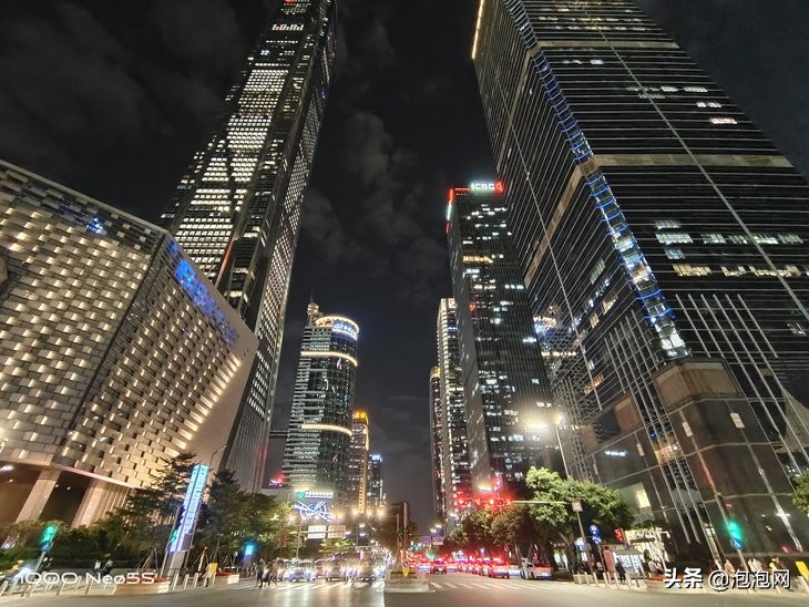 iqooneo5s骁龙888,iqooneo5s骁龙888是增强版吗