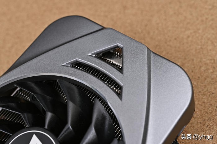 七彩虹主板b760和影驰760,七彩虹b760冰霜对比影驰b760