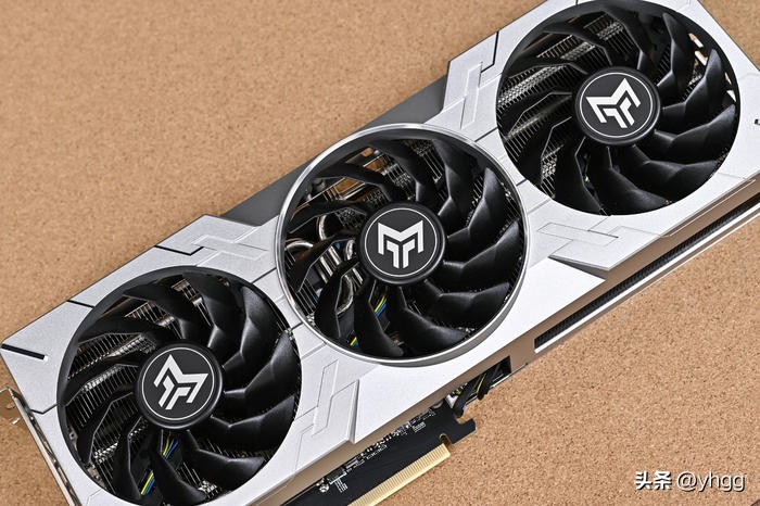 低调实用中塔——ROGZ690HERO+影驰4070Ti+银欣FARAB2装机展示