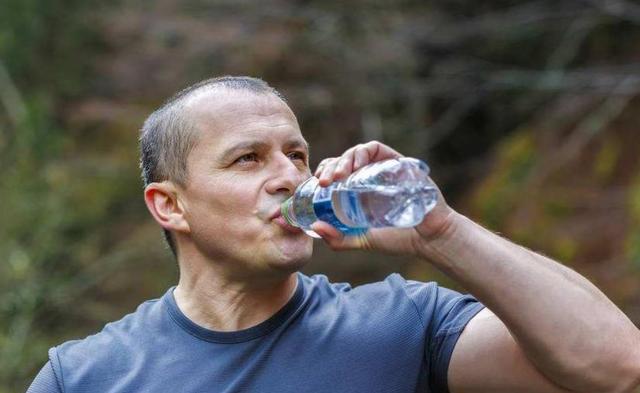 空腹血糖7.1糖化5.8是不是糖尿病,50岁空腹血糖6.8严重吗还能吃肉吗