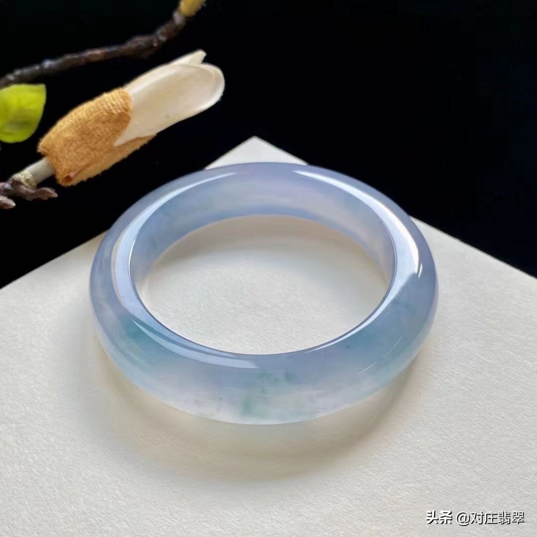 婉容最漂亮的翡翠,婉容皇后戴过的翡翠