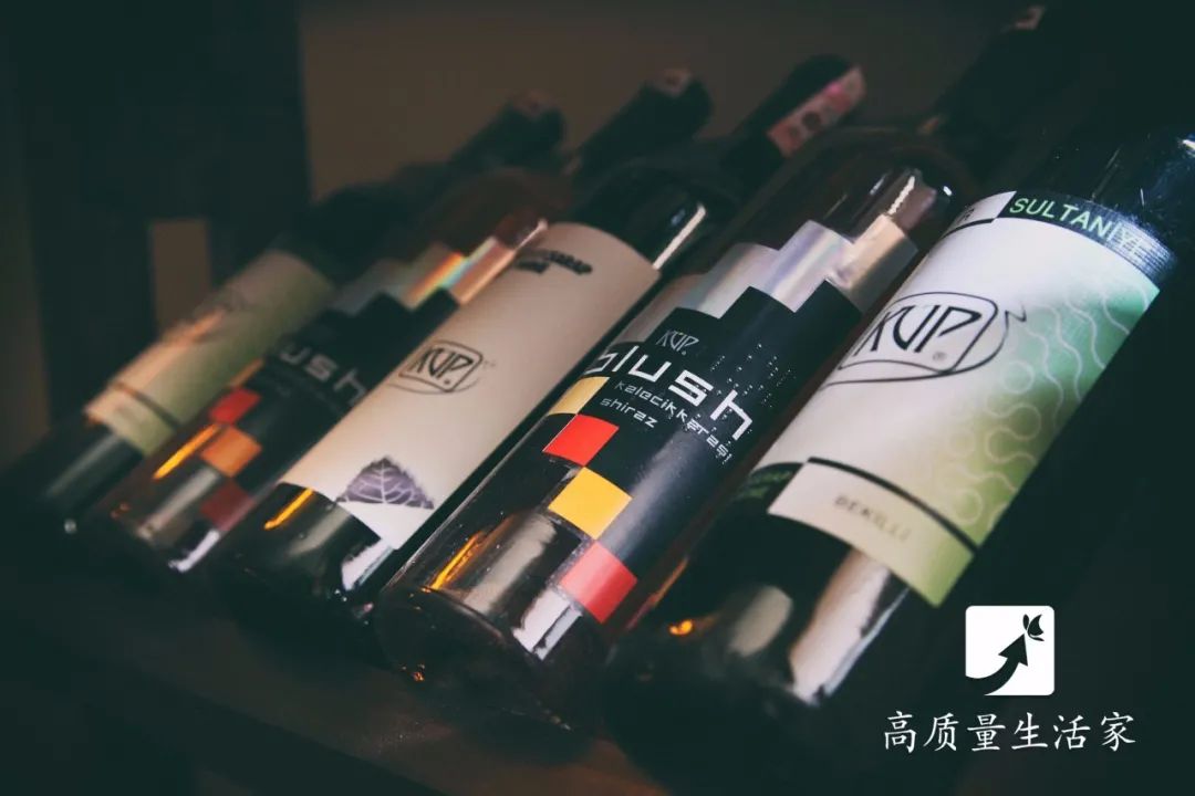 为什么牛仔裤上有一个小口袋呢,穿了这么多年的牛仔裤