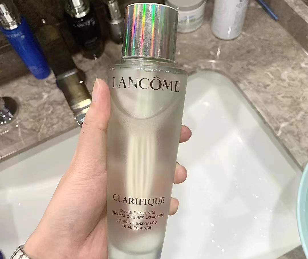 爽肤水推荐提亮保湿 (爽肤水推荐补水提亮)