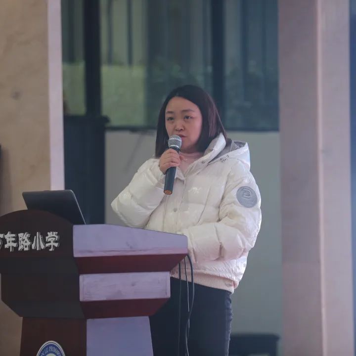 两江新区万年路小学是区重点吗,两江万年路小学