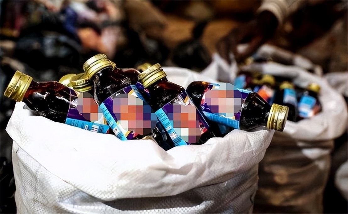 非洲小国沦陷在“止咳糖浆”里，年轻人一日喝4瓶，根本无心工作