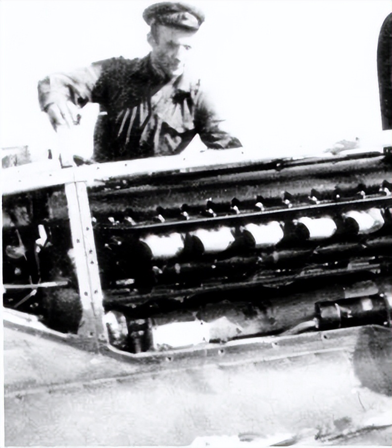 俄罗斯战机眼镜蛇机动,f22战斗机眼镜蛇