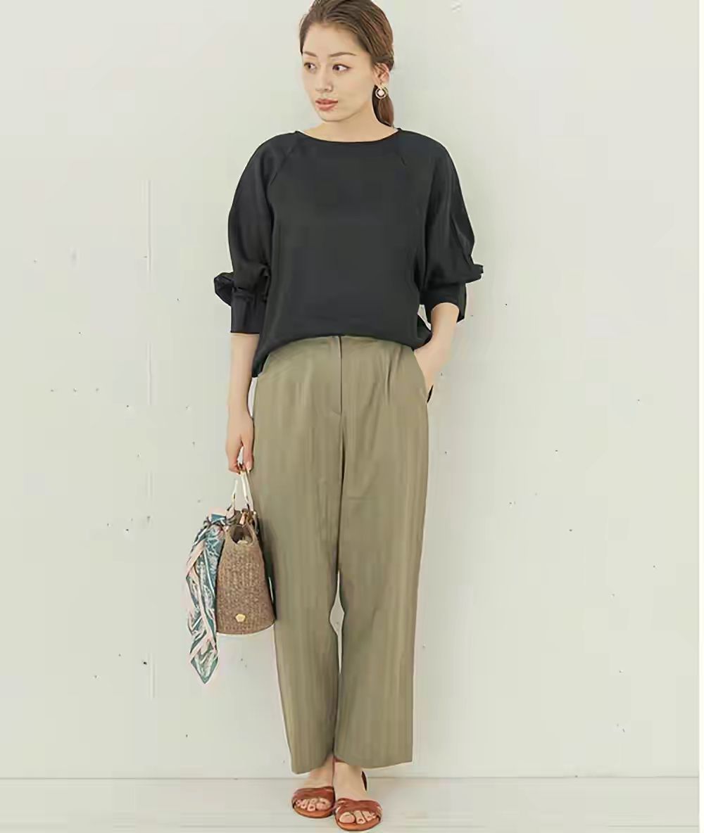 这才是60岁女人流行的夏日打扮,这才是50岁女人该有的装扮