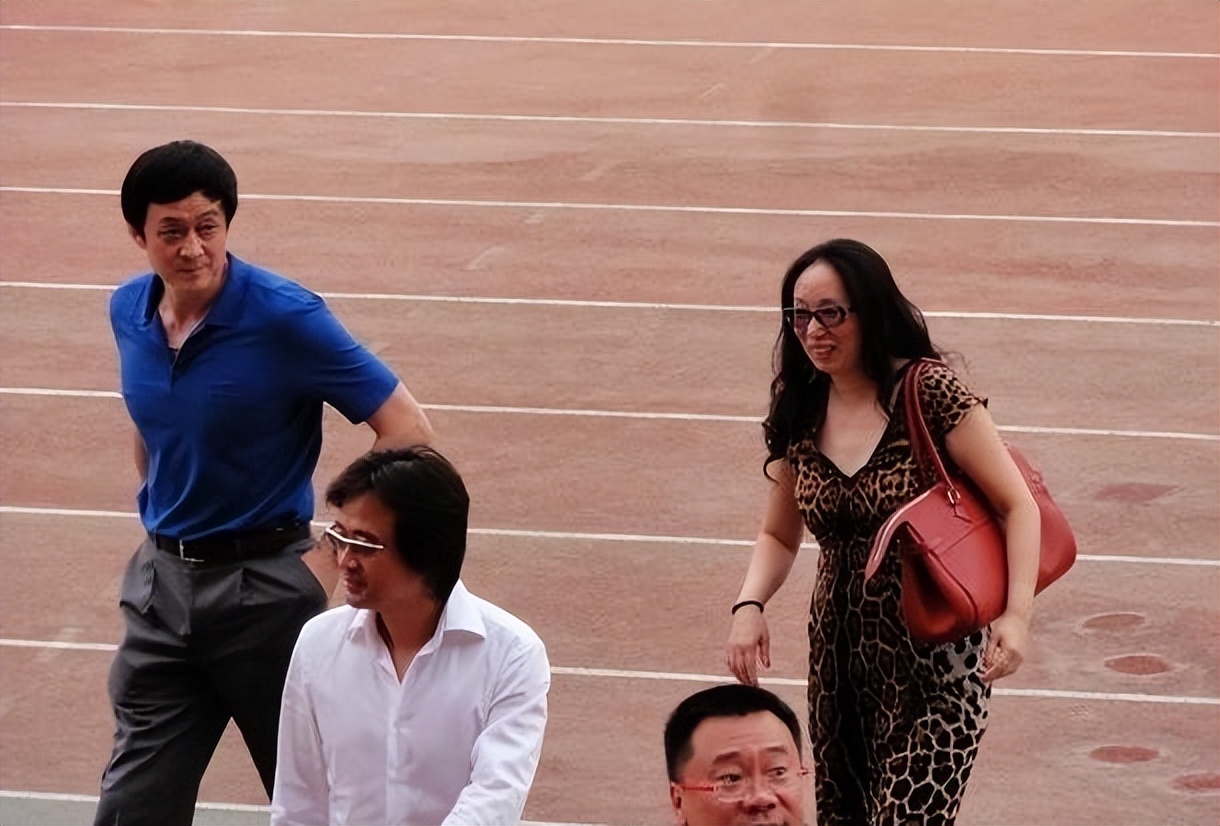 黑龙江女首富戴秀丽有孩子吗,黑龙江女首富戴秀丽年轻照片