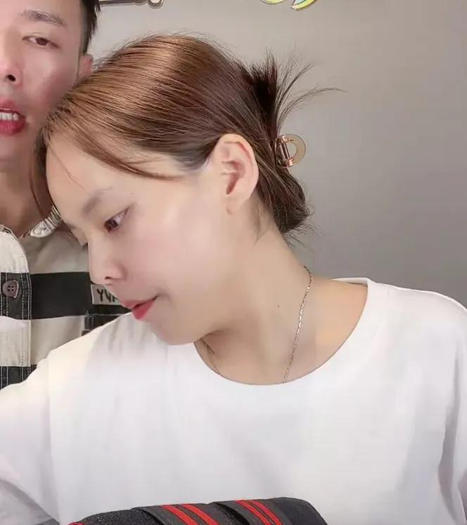 三石不惧三拒绝，更新动态自励：没有人能将你打败，除了自我投降