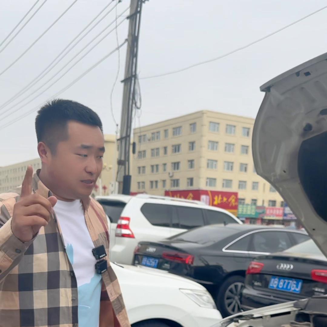 粉丝大姐寄售两台小汽车，打包6.3W贵不贵，家人们有喜...