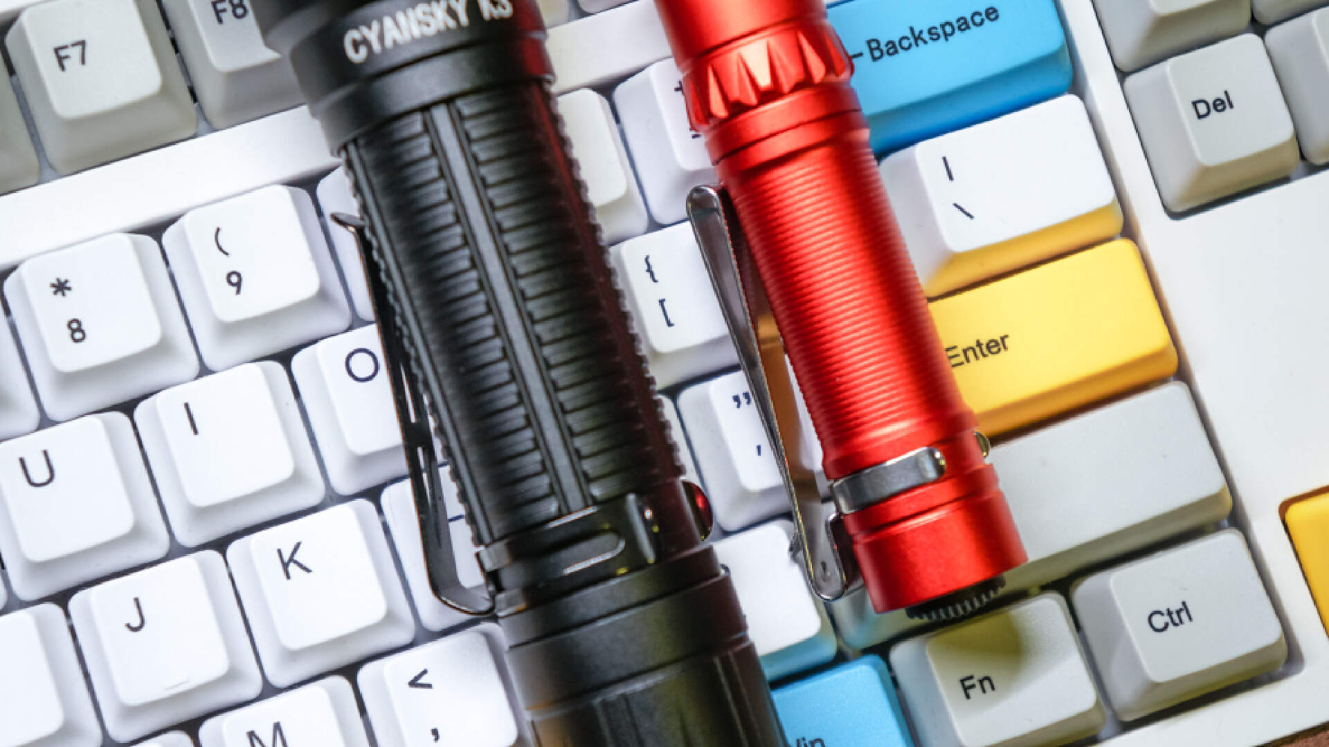 cyanskyk3,cyanskyk3v2手电测评