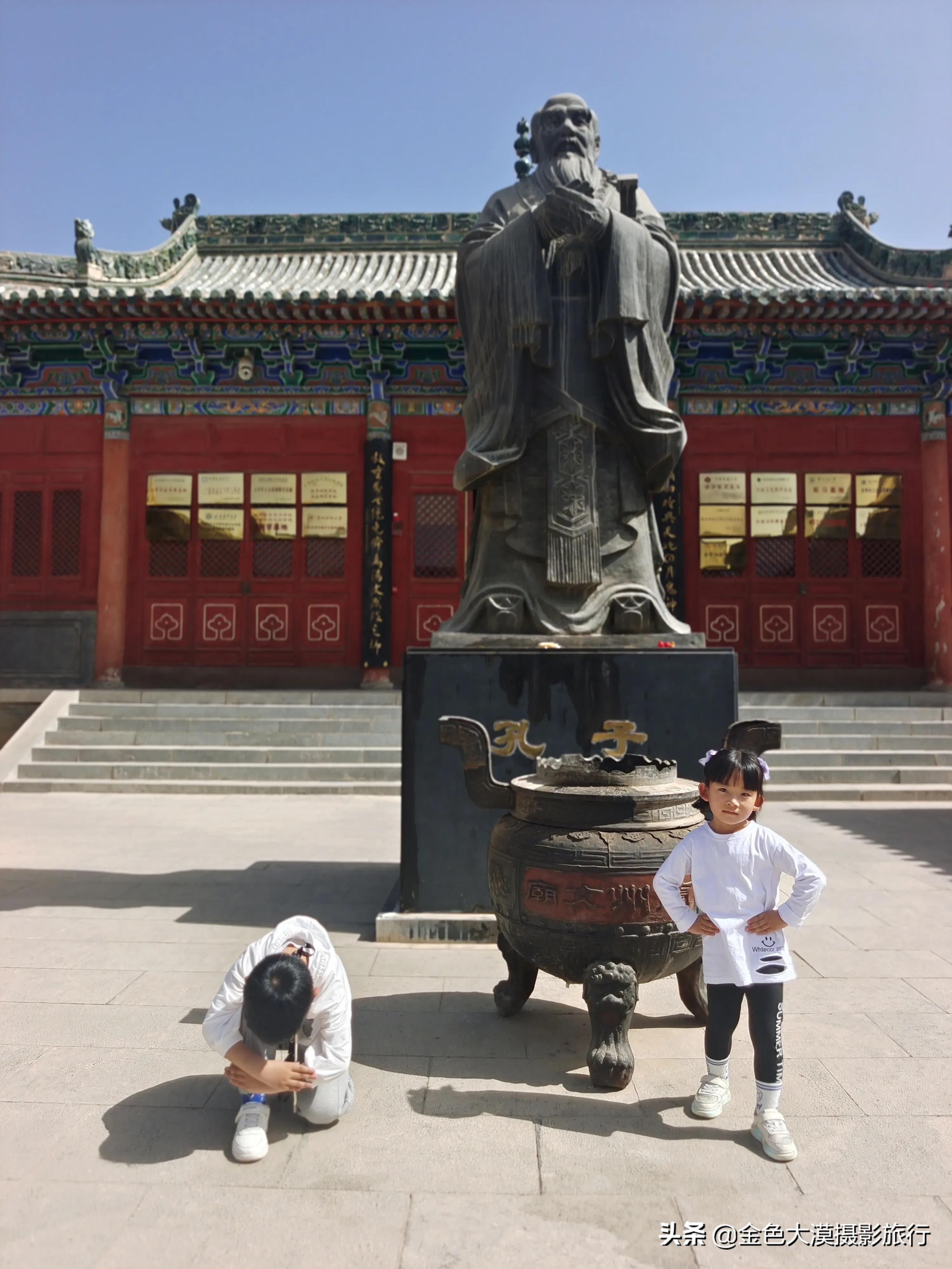 儿童摄影怎么拍出小孩的童真,儿童摄影拍照姿势大全